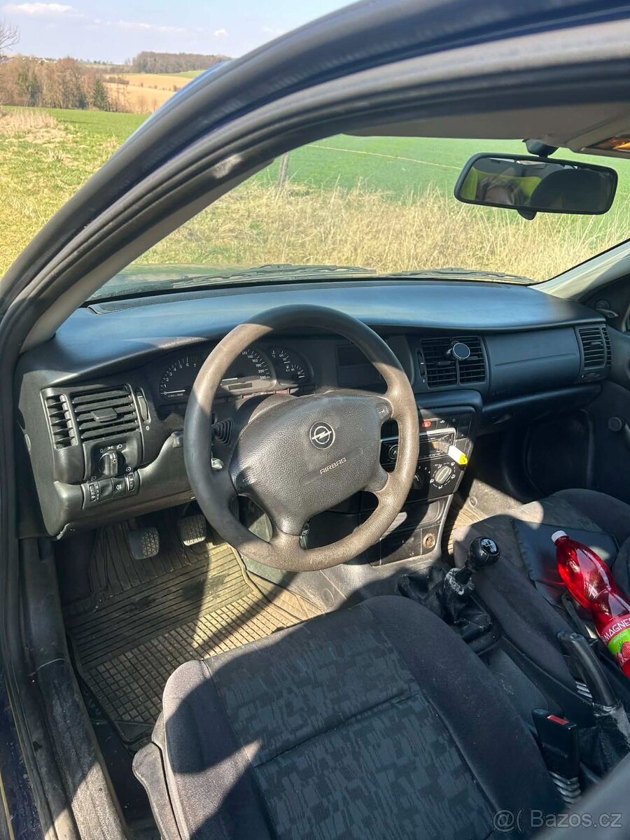 Opel vektra b - 4