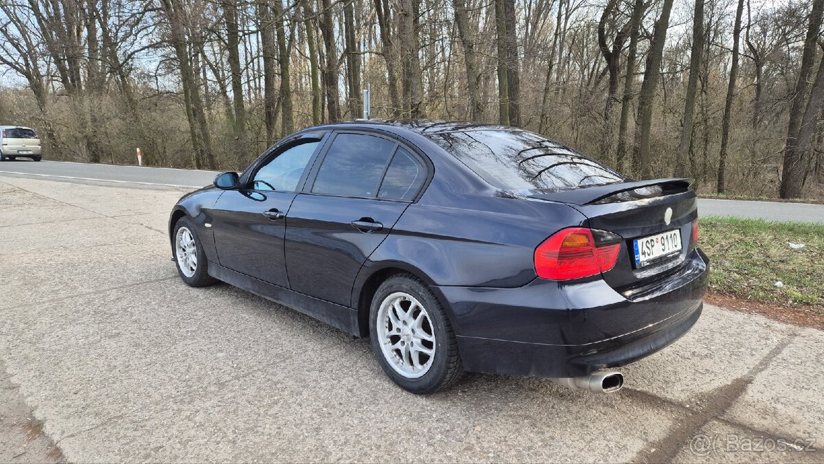 Bmw e90 320i - 4