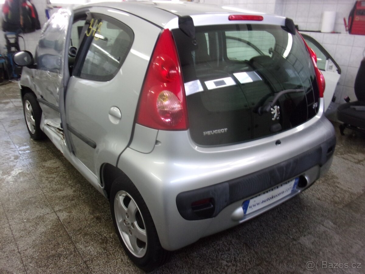 Peugeot 107 1,0 A/C - 4