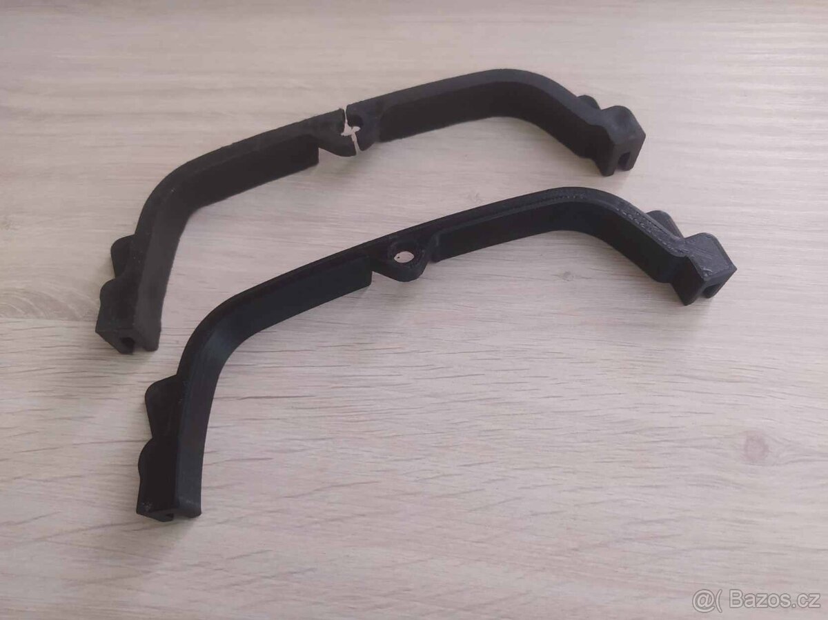 ČZ 350/472 (Jawa 632) - vymezovací díl krytu řetězu a víka - 4