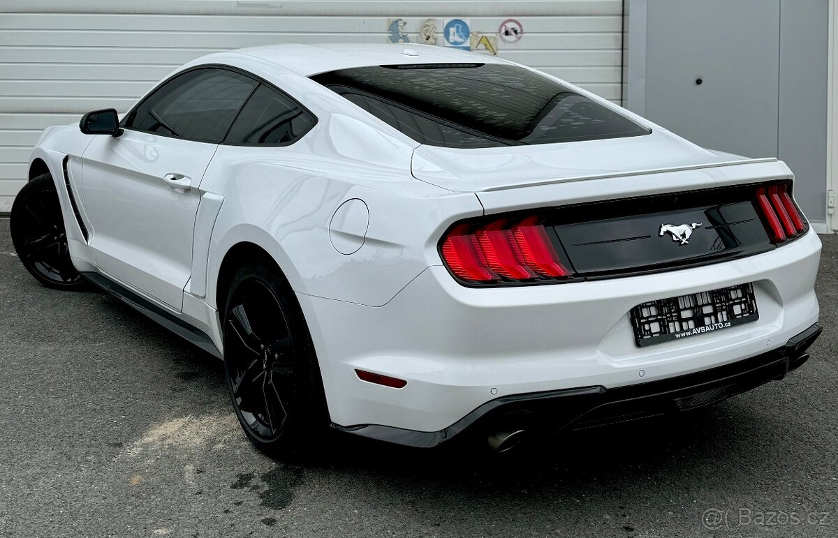 FORD MUSTANG 2.3 ECOBOOST 213 kW COUPÉ – 2019 - 4