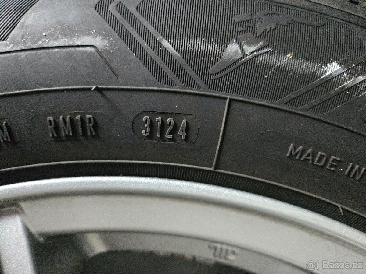 Neoriginální ALU kola Seat 6,5Jx16; 5x112, ET:41 +zimní pneu - 4