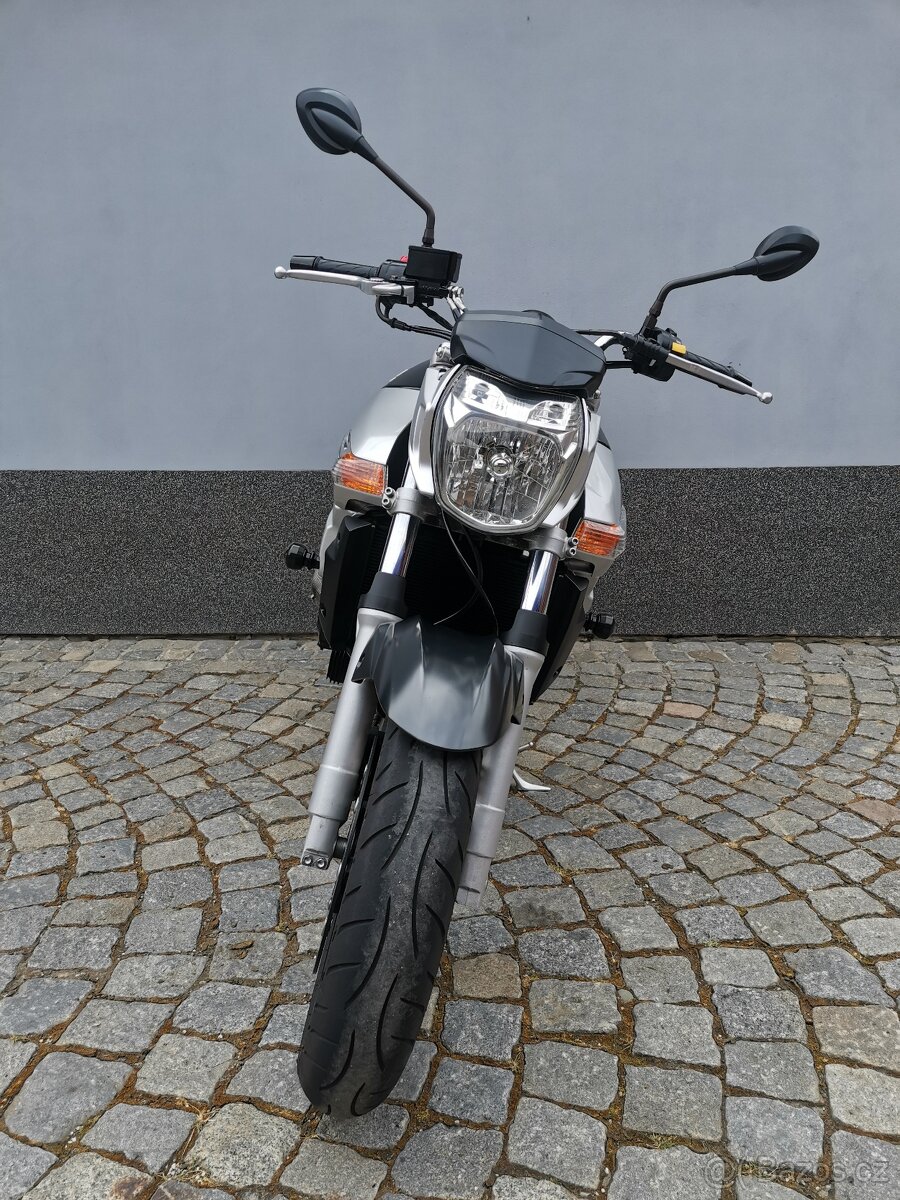 Suzuki Gsr 600 - 4