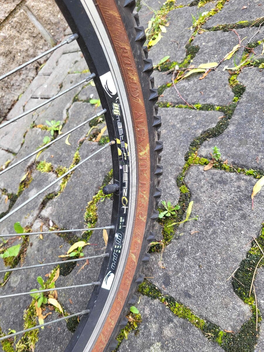 GT Avalanche 3,0 ve velikosti S - 4