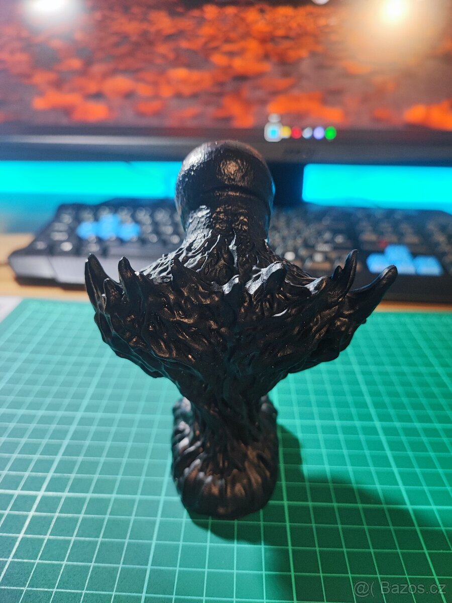 Figurka / Soška Marvel Venom - 4