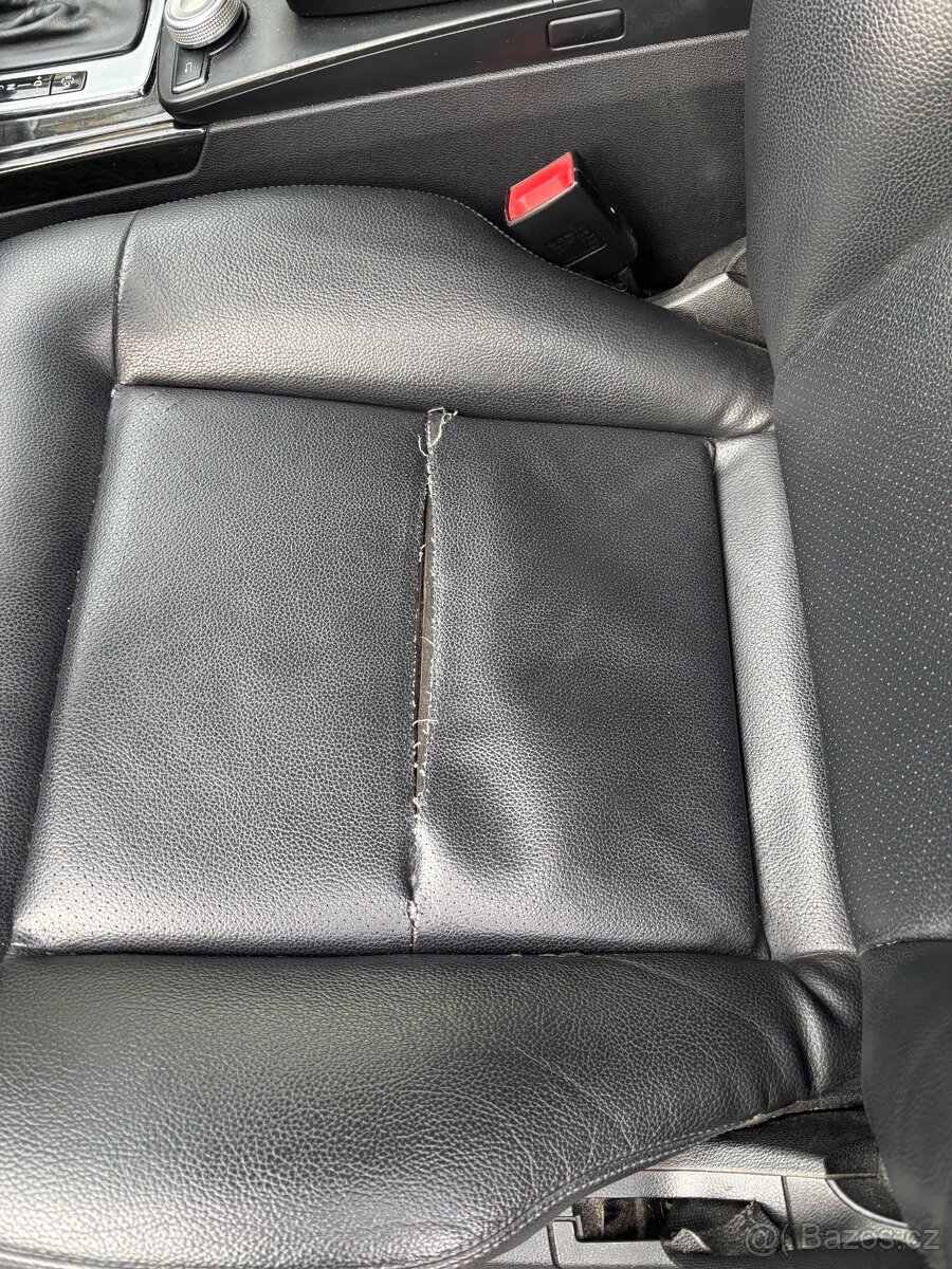 Mercedes-Benz Třídy E, E 220 CDI BlueEFFICIENCY - 4