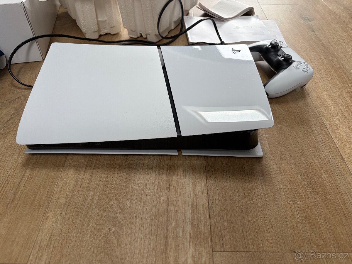 PS 5 slim 1 TB Digitál - 4