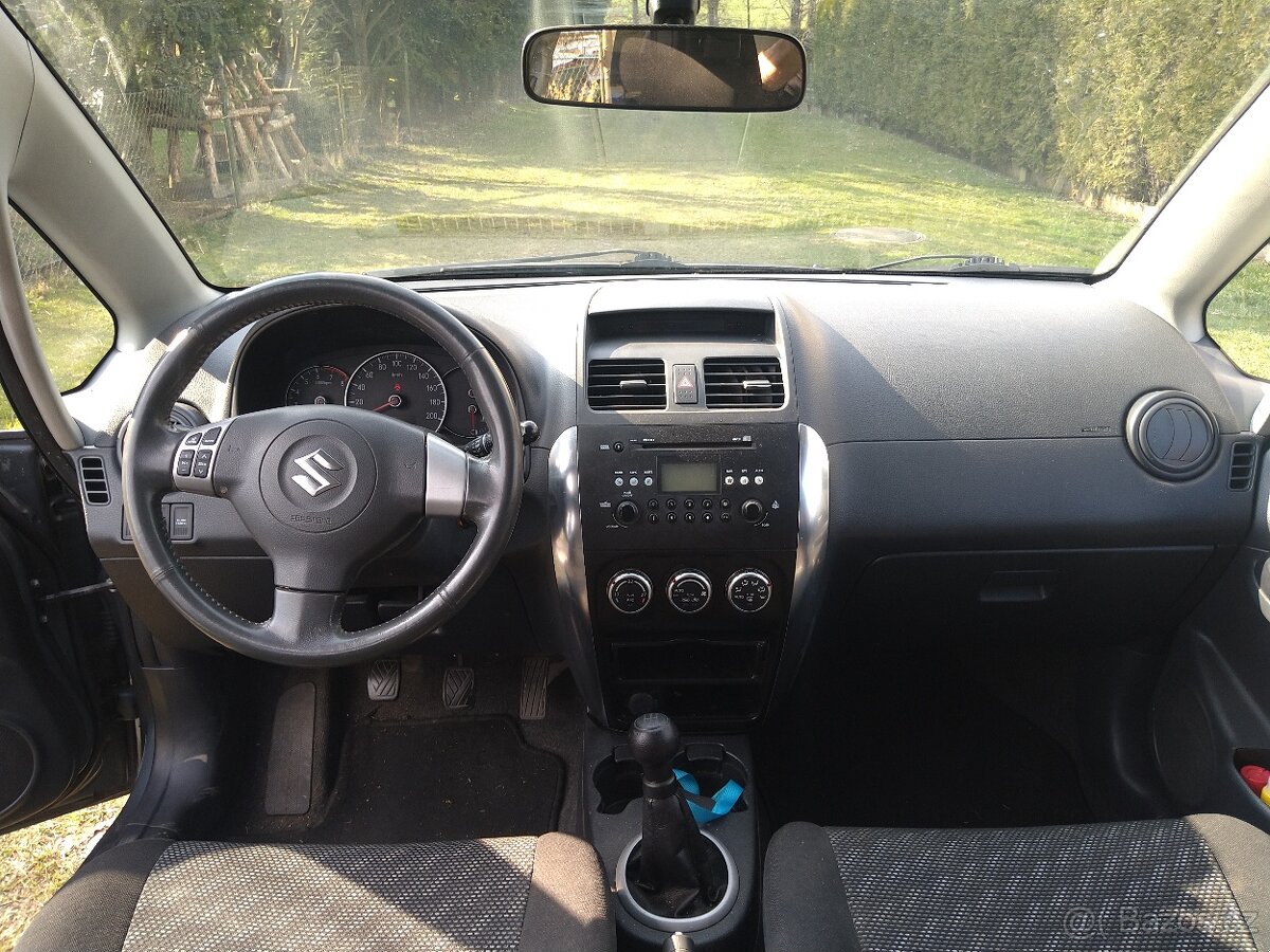 Suzuki SX4 - 4
