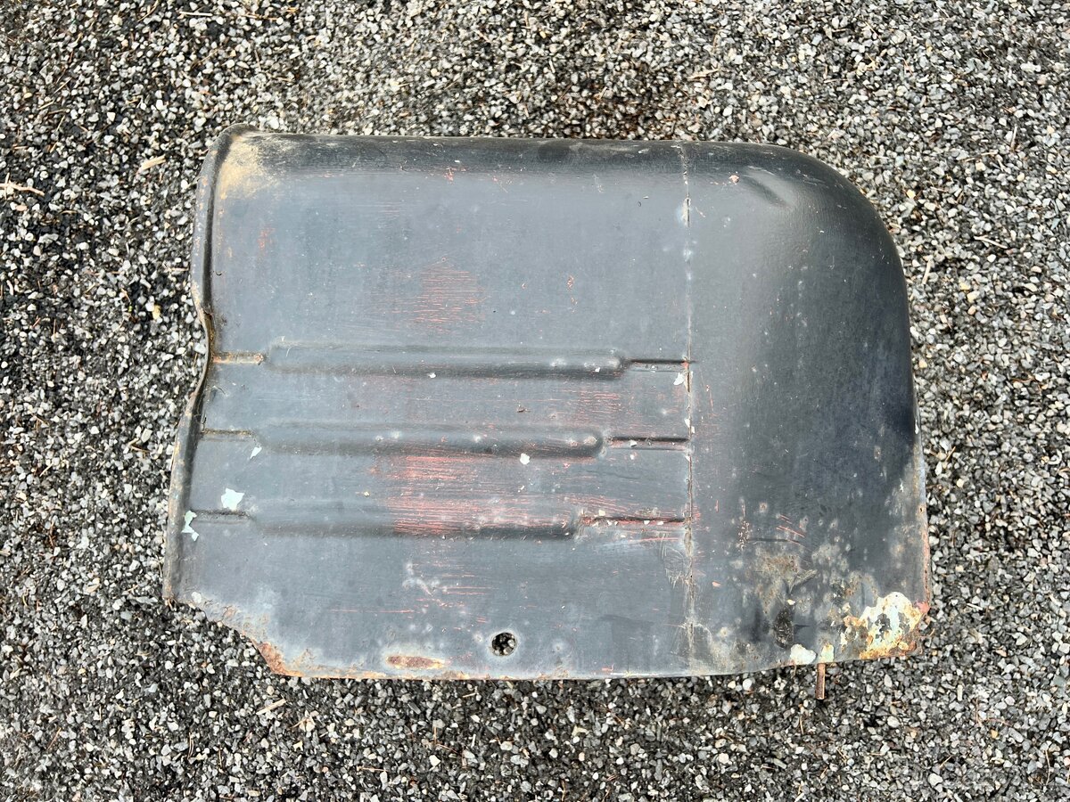 Podsedlový plech ČZ Rikša 175 / 505 - 4