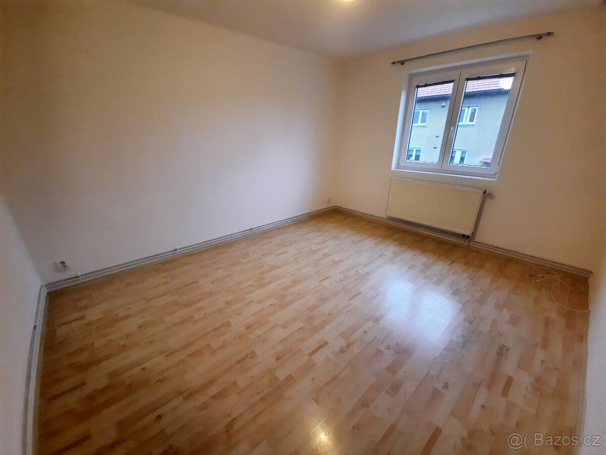 Pronájem bytu, Radnice u Rokycan - 4