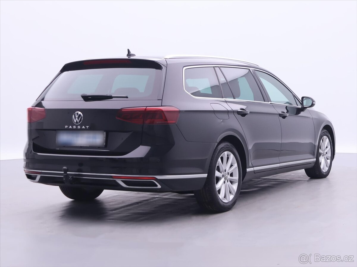 Volkswagen Passat 2,0 TDI DSG Elegance Matrix DPH (2021) - 4