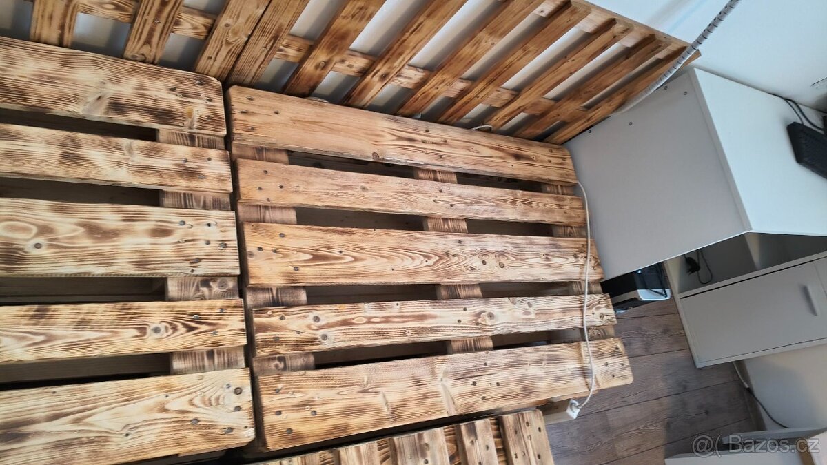 Prodám bytelnou paletovou postel EUR - 4