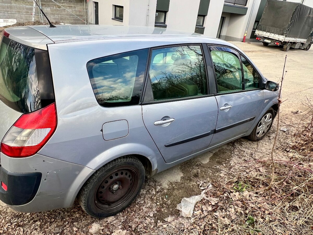 Renault Megane Scenic 1.5 CDi 78.kw…Rok.2005 - 4