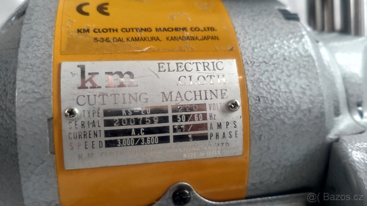 Řezačka látek KM - 4