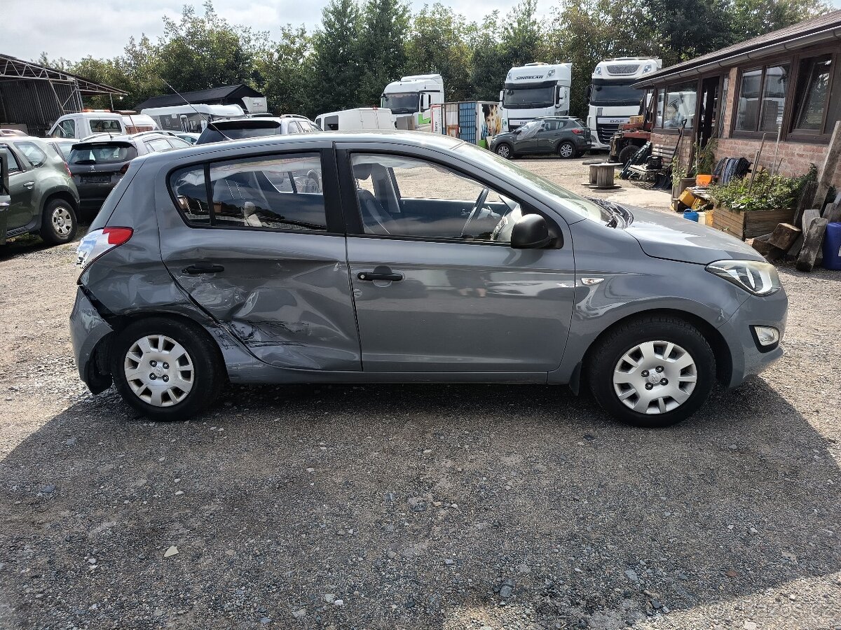 Hyundai I20 1.2 62 kw, 9/2014 ČR - 4