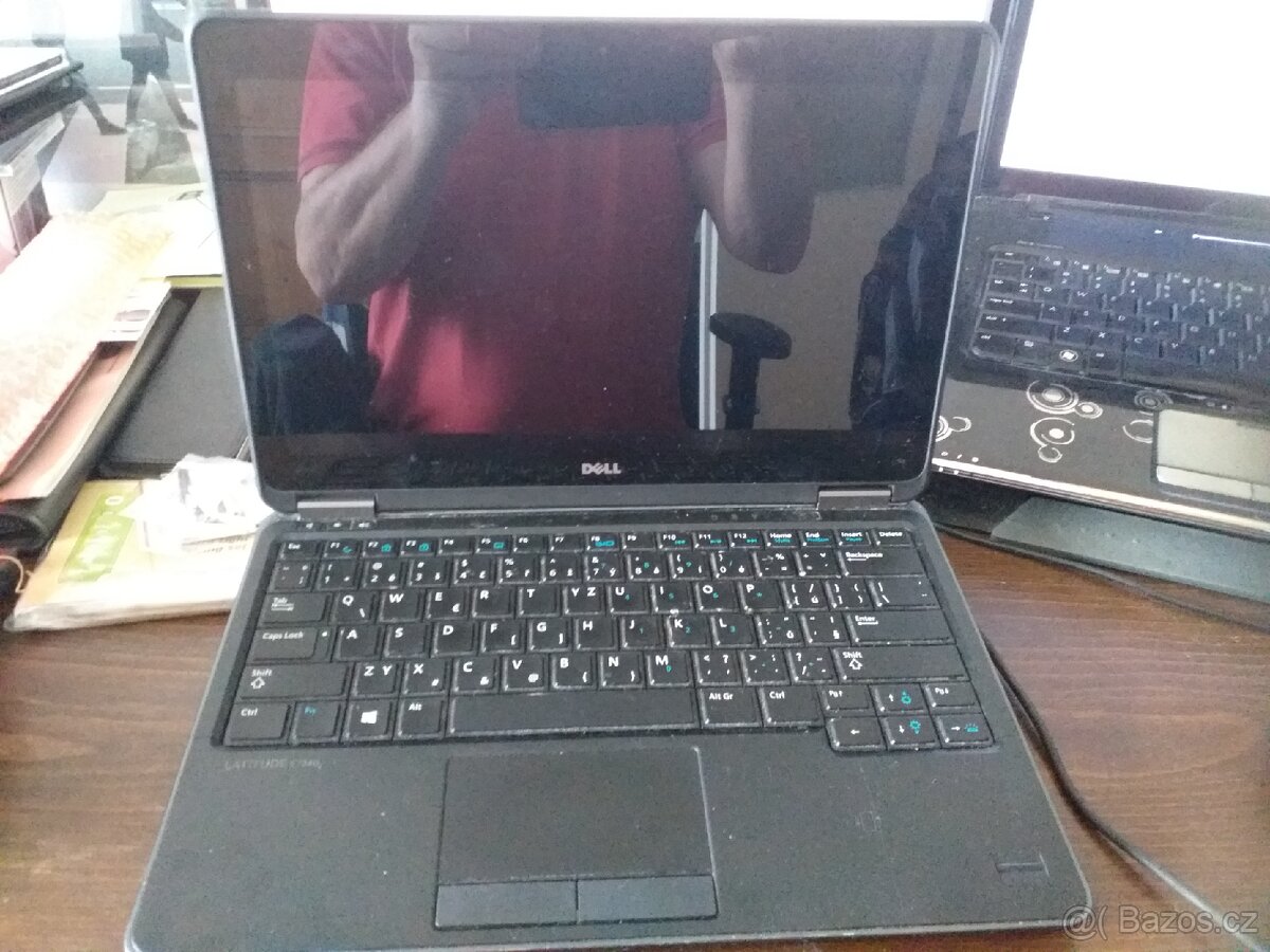 Dell Latitude E7240 - 4