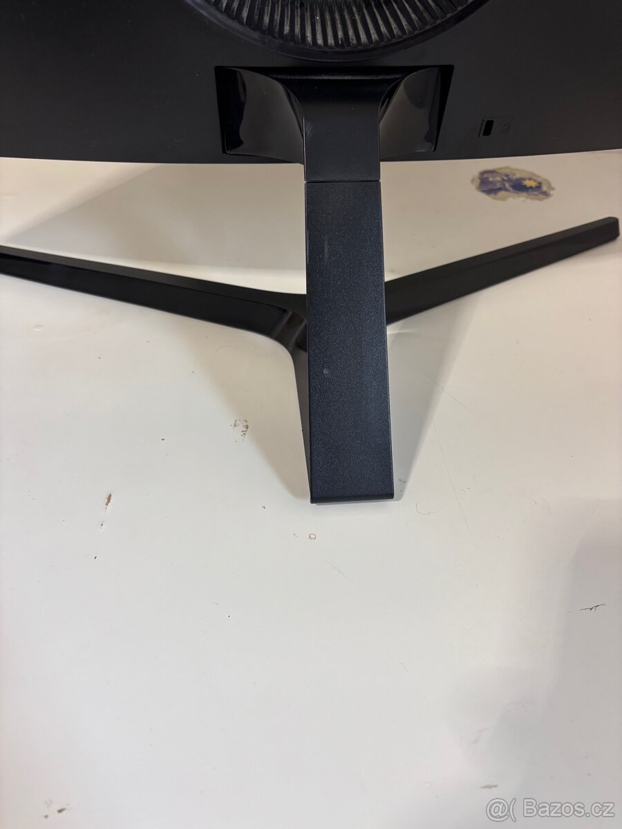 Monitor Samsung C24RG50FQR - 4