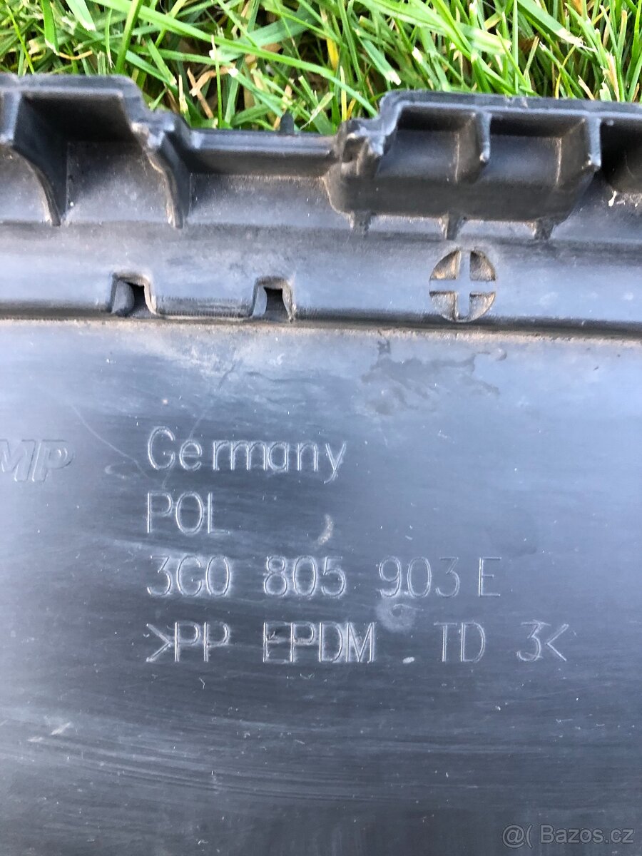 Originální plast pod před.nárazník - VW Passat B8 - 4