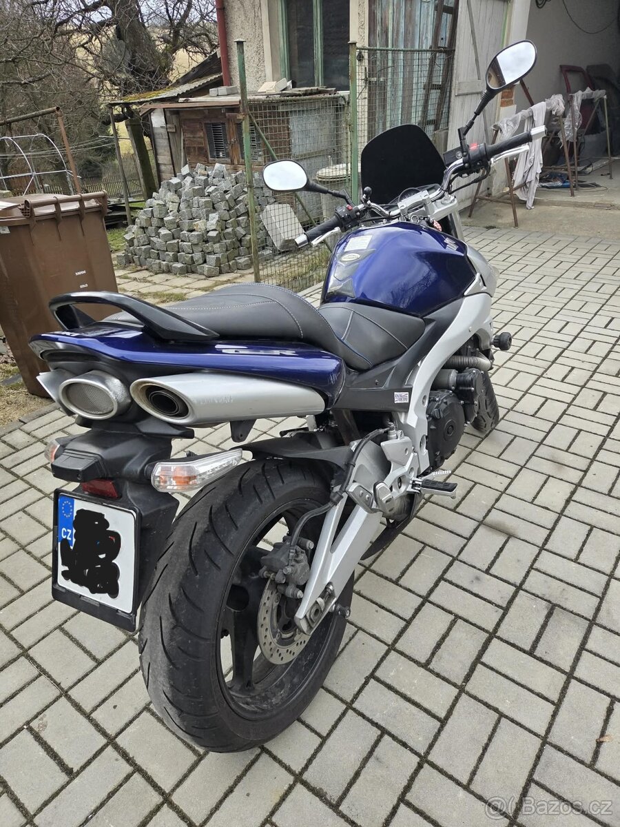 Suzuki GSR 600 - 4