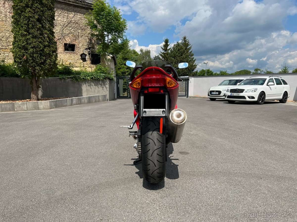 Honda VFR 800 - 4