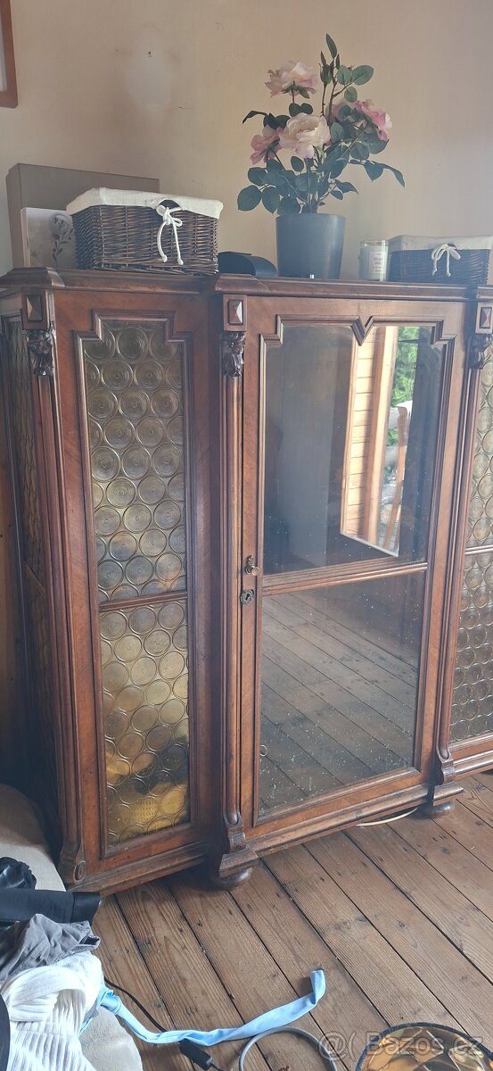 Starožitné skříňe - 4