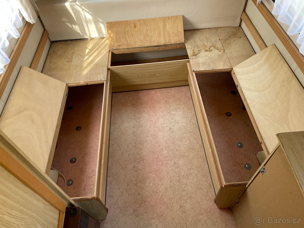 Karavan - 4