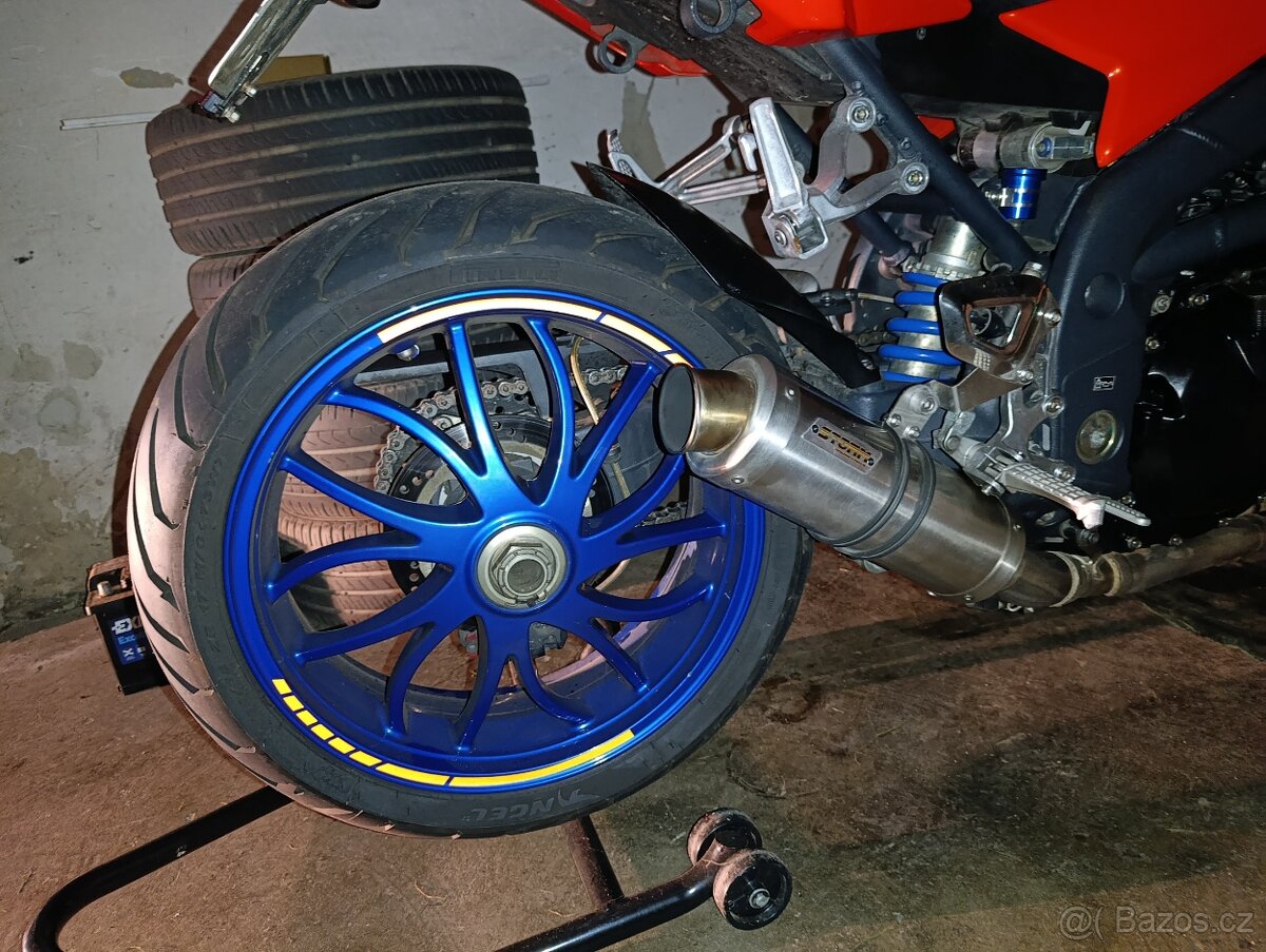 Triumph Speedtriple 1050 - 4