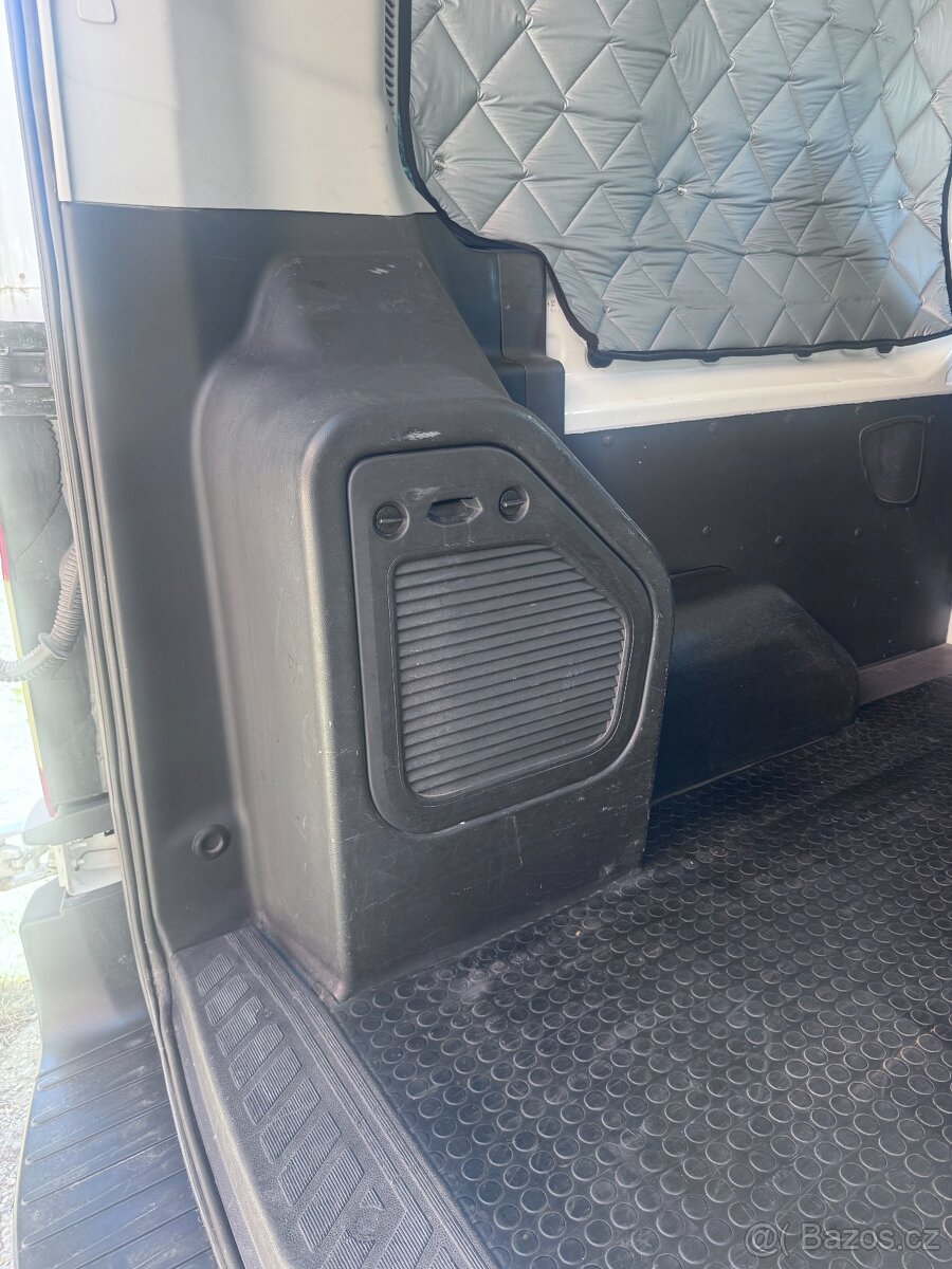 Ford Transit 2,2 TDCI, 9 míst, 2015 - 4
