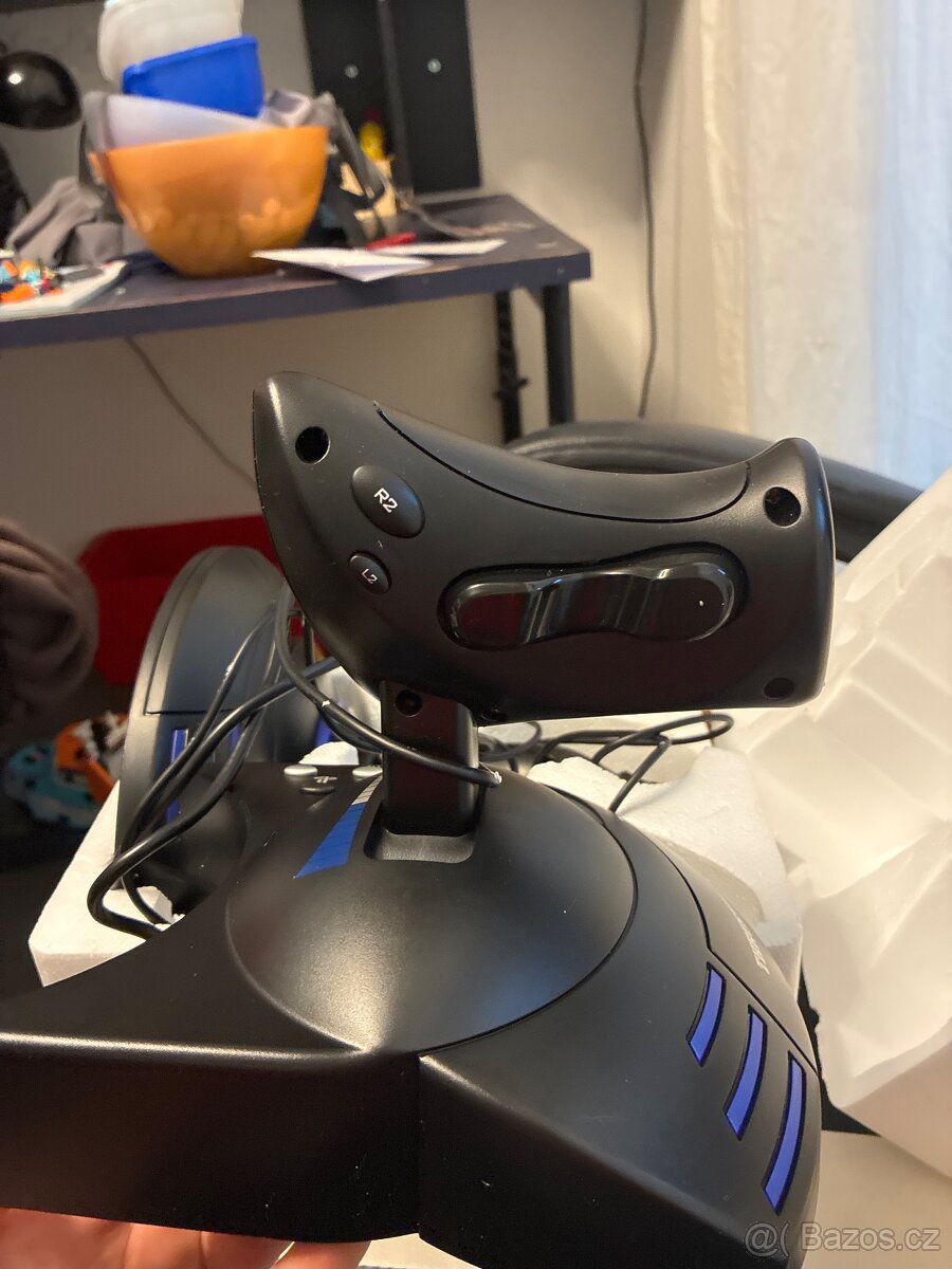 T.Flight Hotas 4 - 4