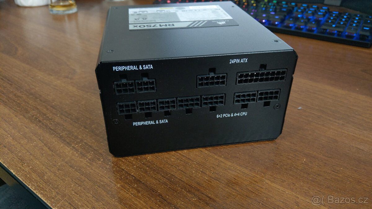 Corsair RM750x Gold 750W - 4