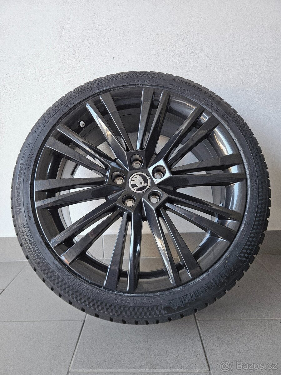 Orig. Škoda Superb III Zimní Conti 235/40/19 - 4