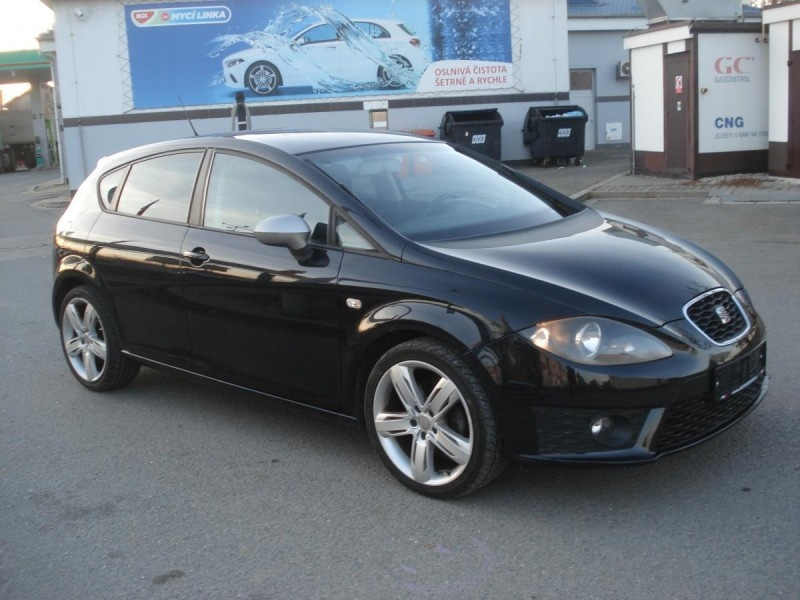 Seat Leon 2.0 TDi FR 130 KW 1. Majitel - 4