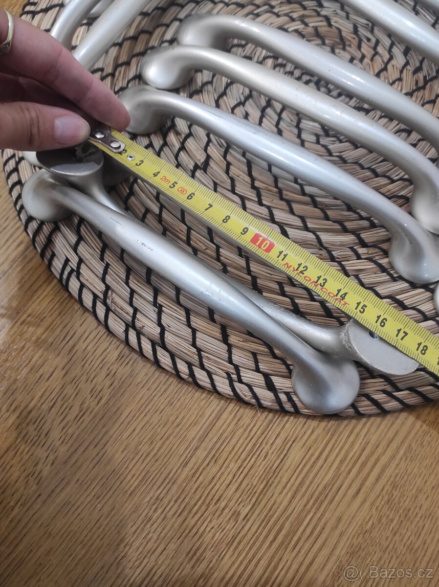 Kovové úchyty 24ks - 4