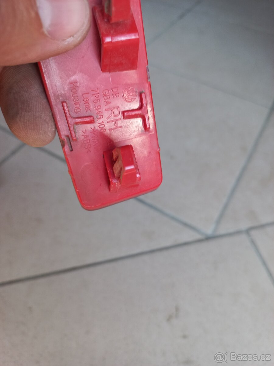 Pravá zadní odrazka VW Touareg 7P - 4