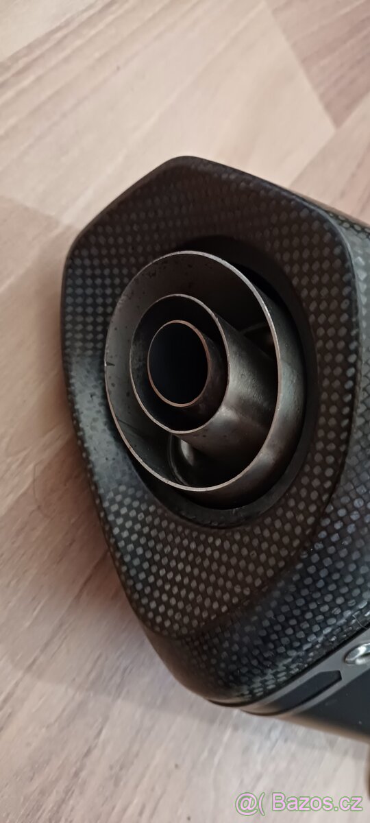 Výfuk Akrapovič Honda Forza 125 - 4