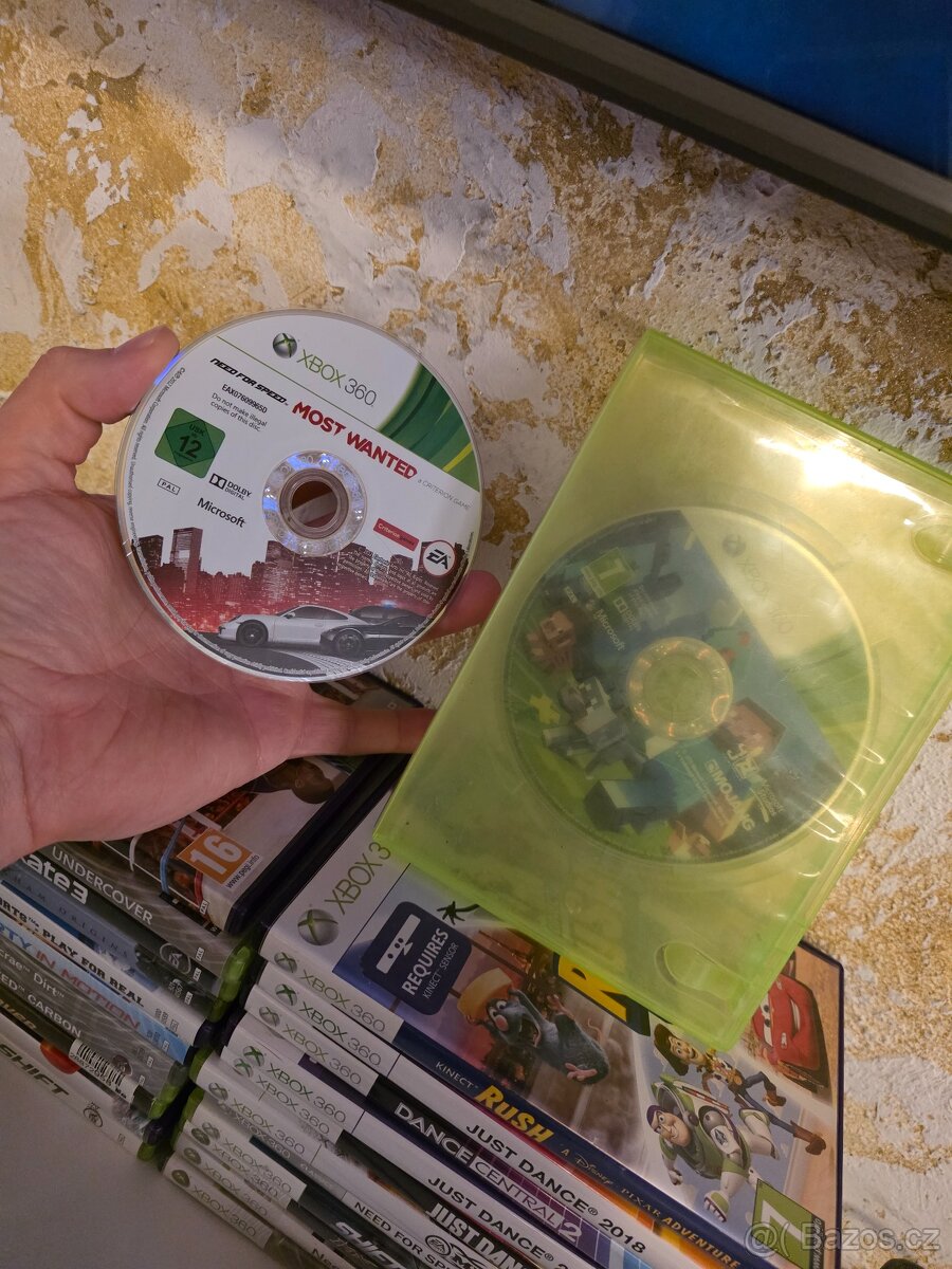 Xbox 360 + kinect + 2 ovladace a spousty her - 4