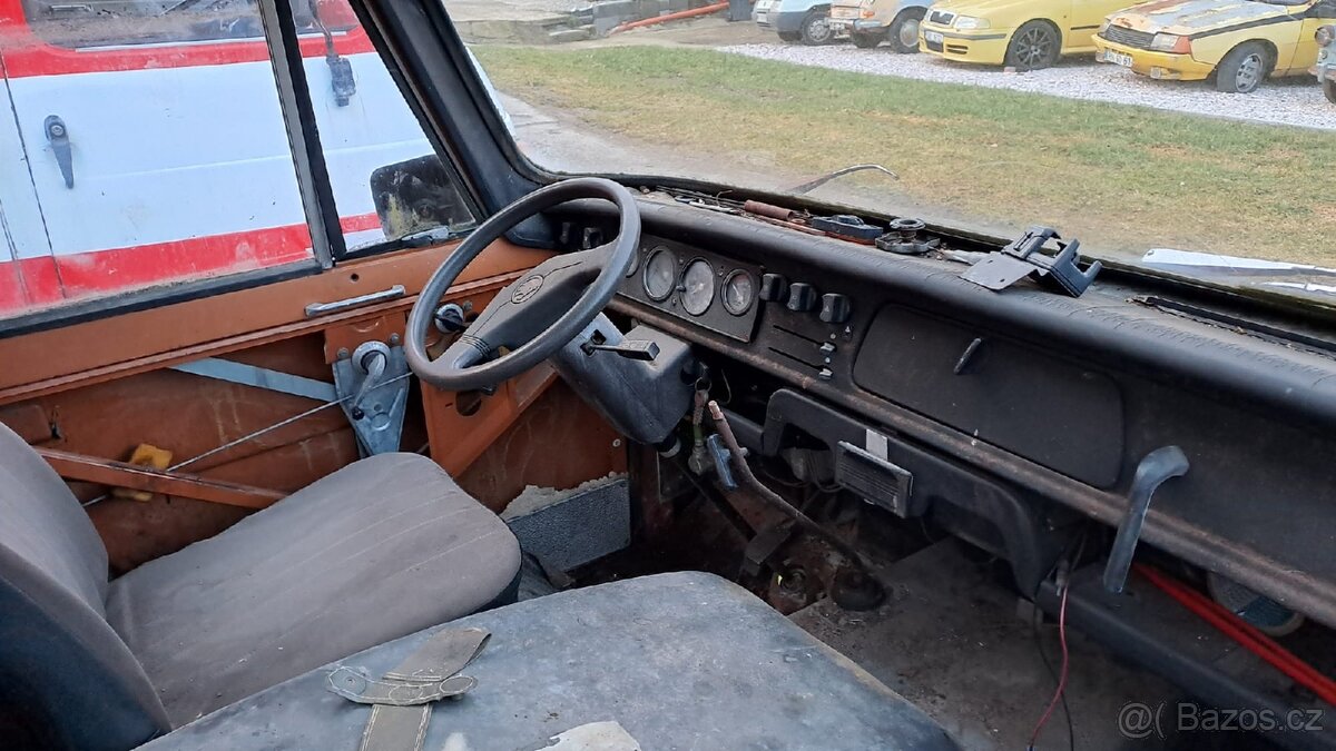 Škoda 1203 Valník - 4