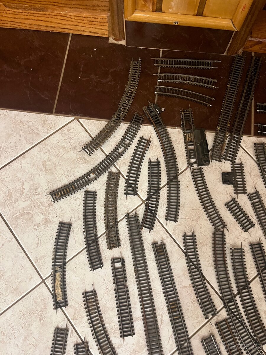 Sety poškozených kolejí tt - 4