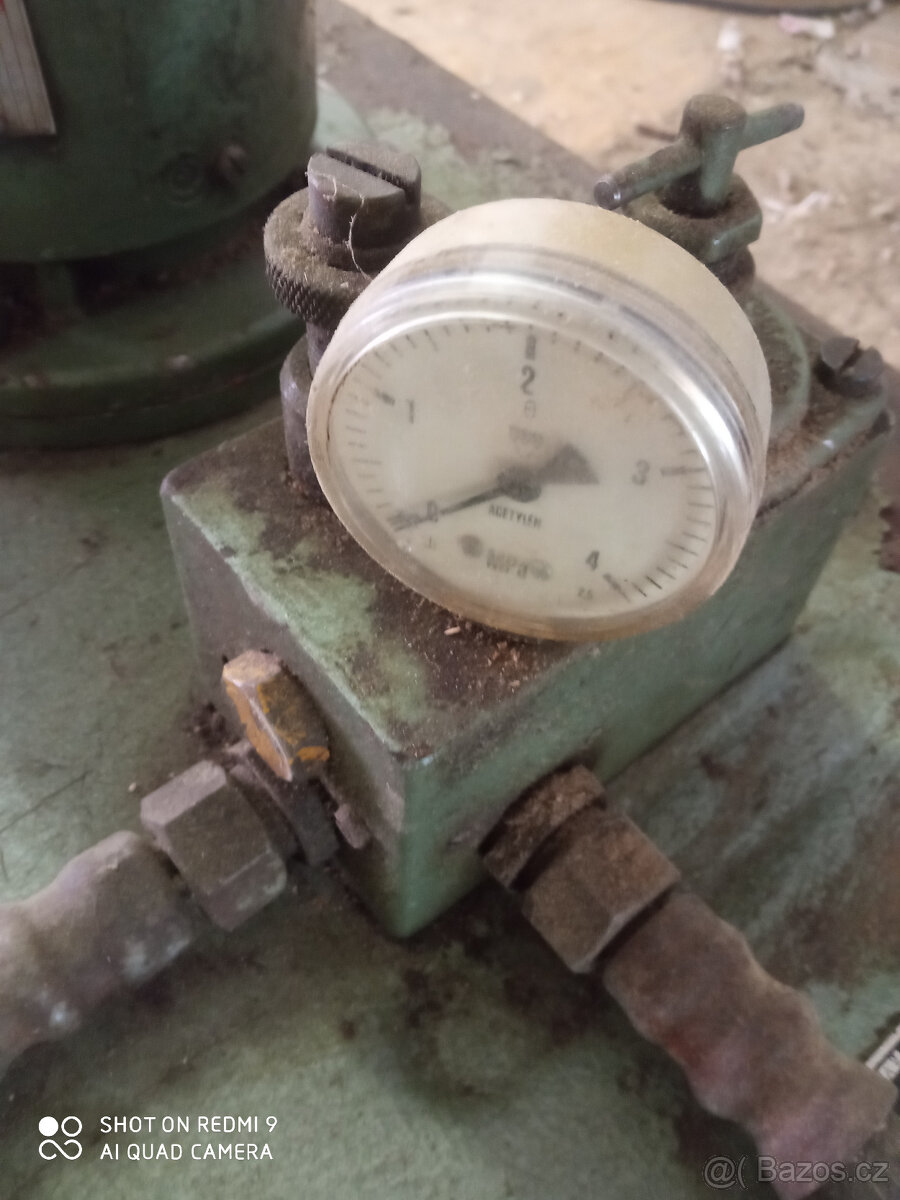 Hydraulika k brusce BN 102 - rezervováno do 27. 1. - 4