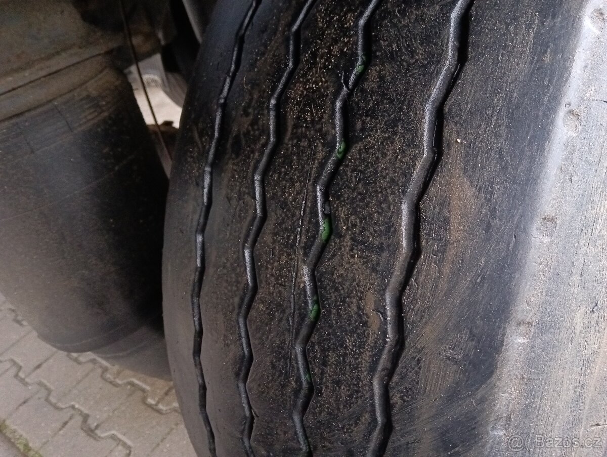 Sklápěcí návěs - 4