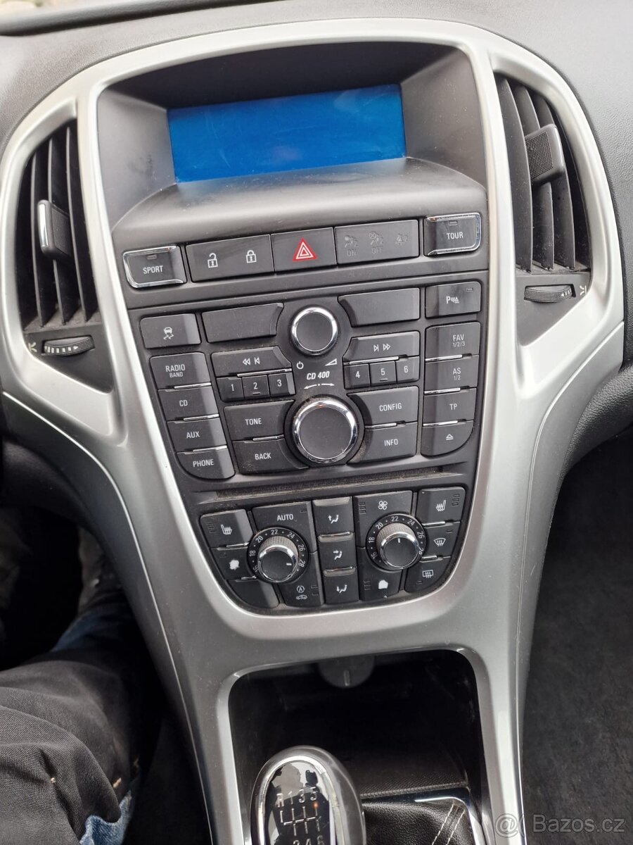 OPEL ASTRA J r.v 2010, - 4