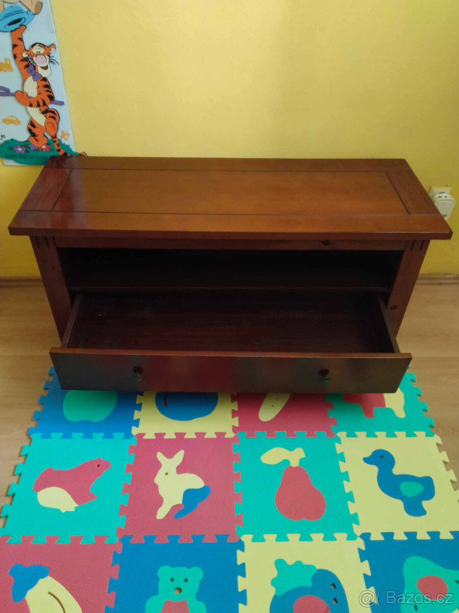 Televizní stolek - 4