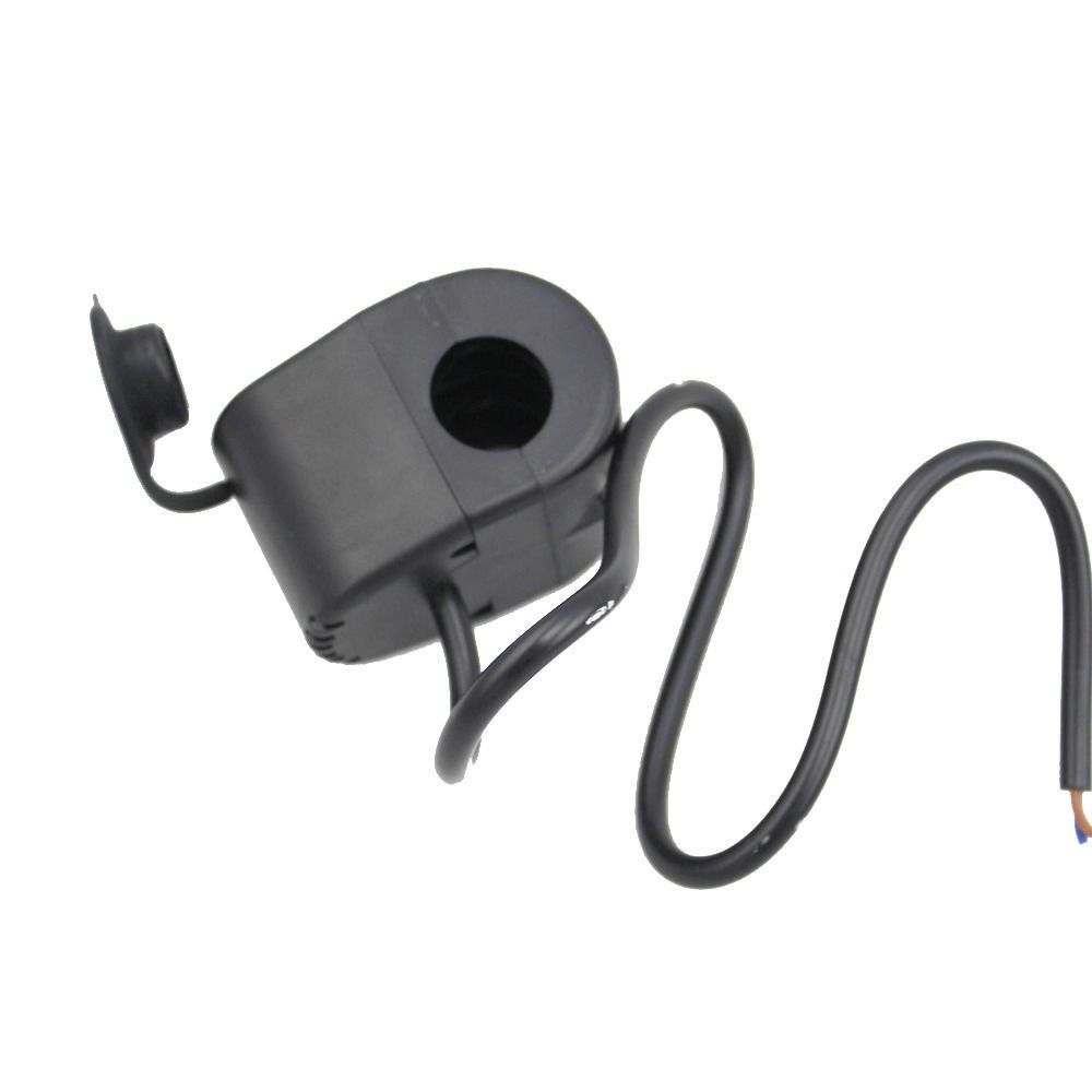 Motozásuvka vodotěsná 12V, USB 5V - 4