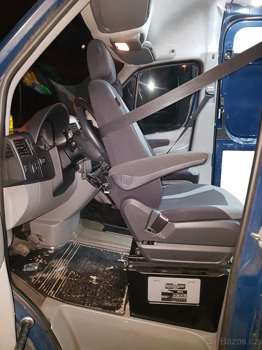 Otočná konzole Mercedes Sprinter / VW Crafter - 4