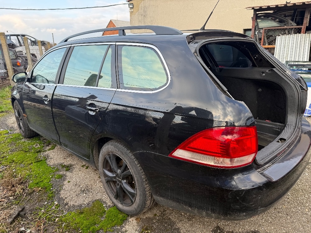 Prodám veškeré náhradní díly VW Golf V combi 1.6 75kw - 4