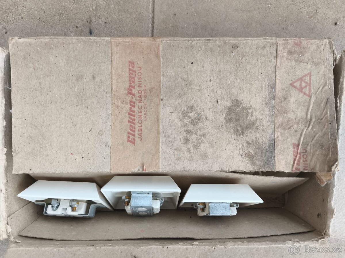 Elektro zásuvka retro - 4