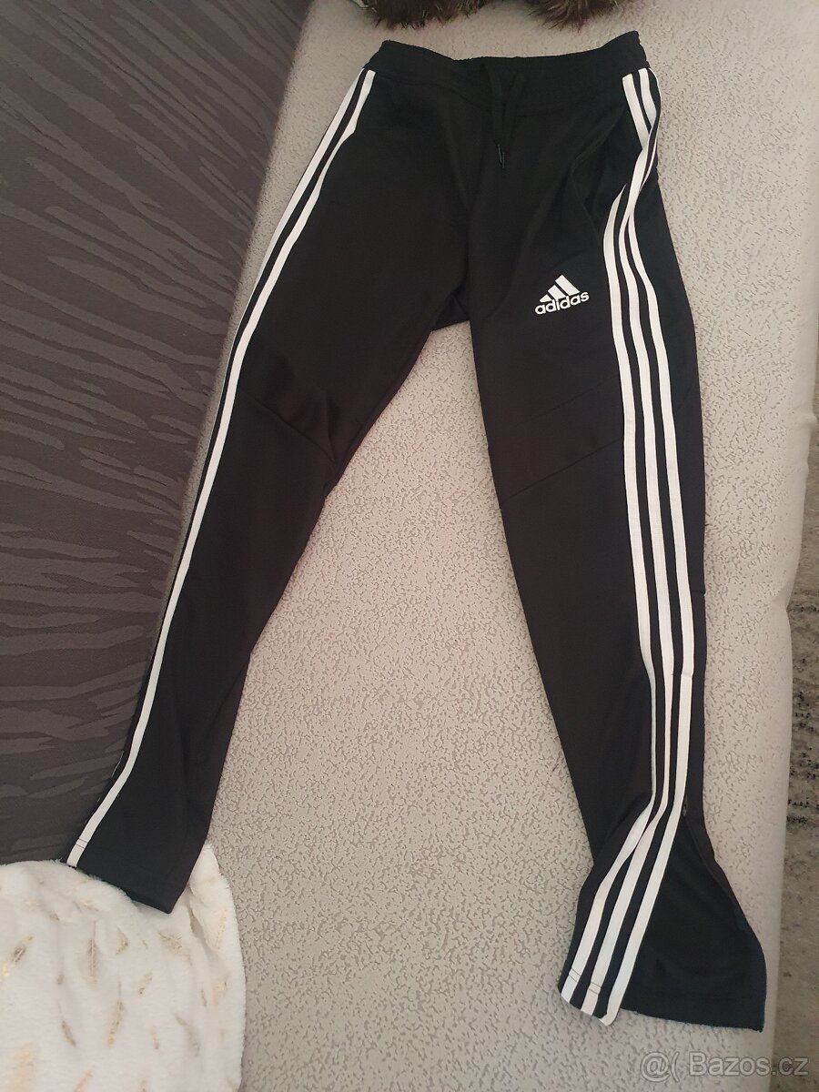 Adidas kalhoty - 4