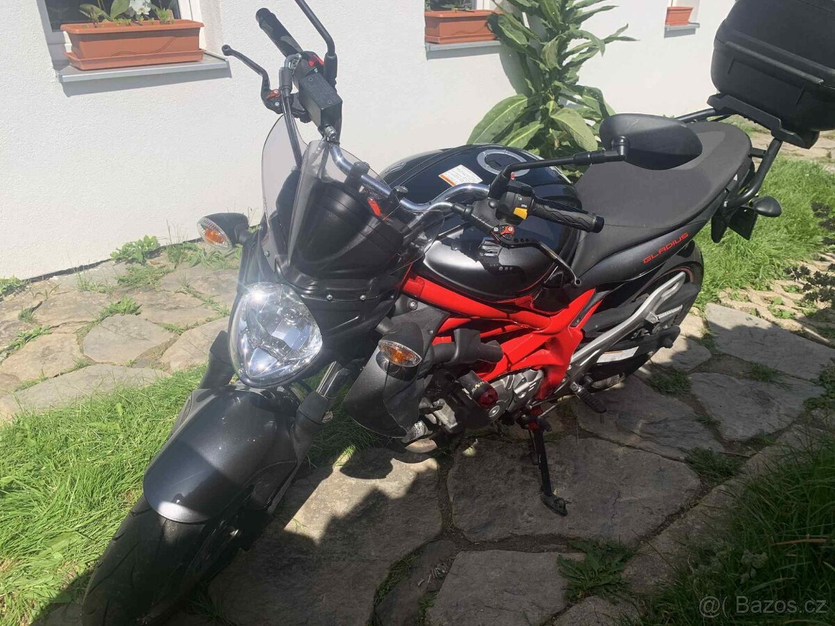 SUZUKI GSR 600, GLADIUS 650 - 4