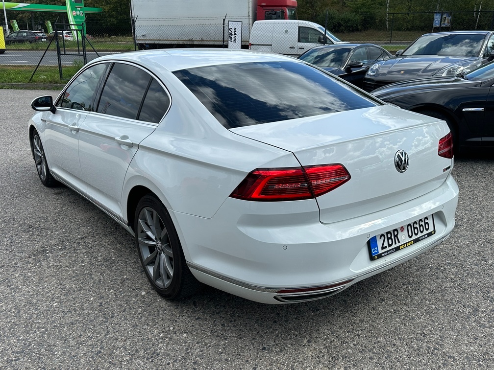 Volkswagen Passat 2015 - 4
