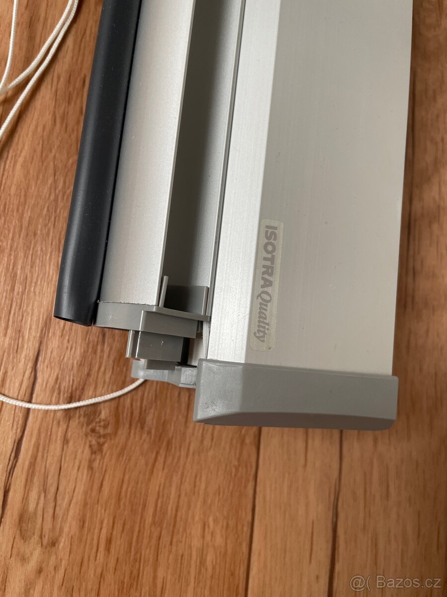 Roleta na střešní okno ISOTRA 620x1050 bílá - 4